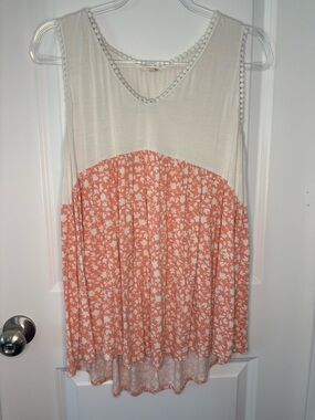 Lovely Melody White Scallop-Trim V-Neck Tunic